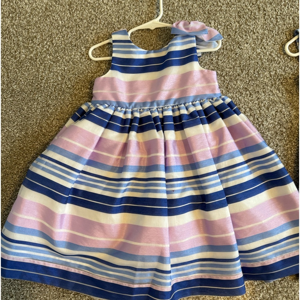 Janie and jack girl dress size 2T.
